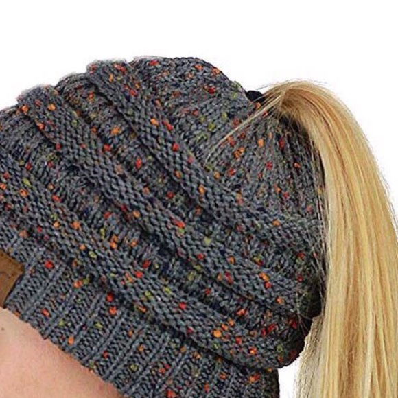 Messy Bun Ponytail CC Beanie Hat - Picture 2 of 8